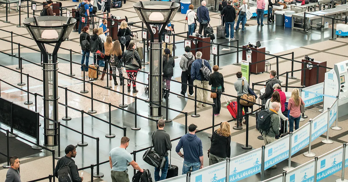 అమెరికా హెచ్-1బీ వీసా ఫీజు పెంపు పోస్టులు సోషల్ మీడియాలో వైరల్