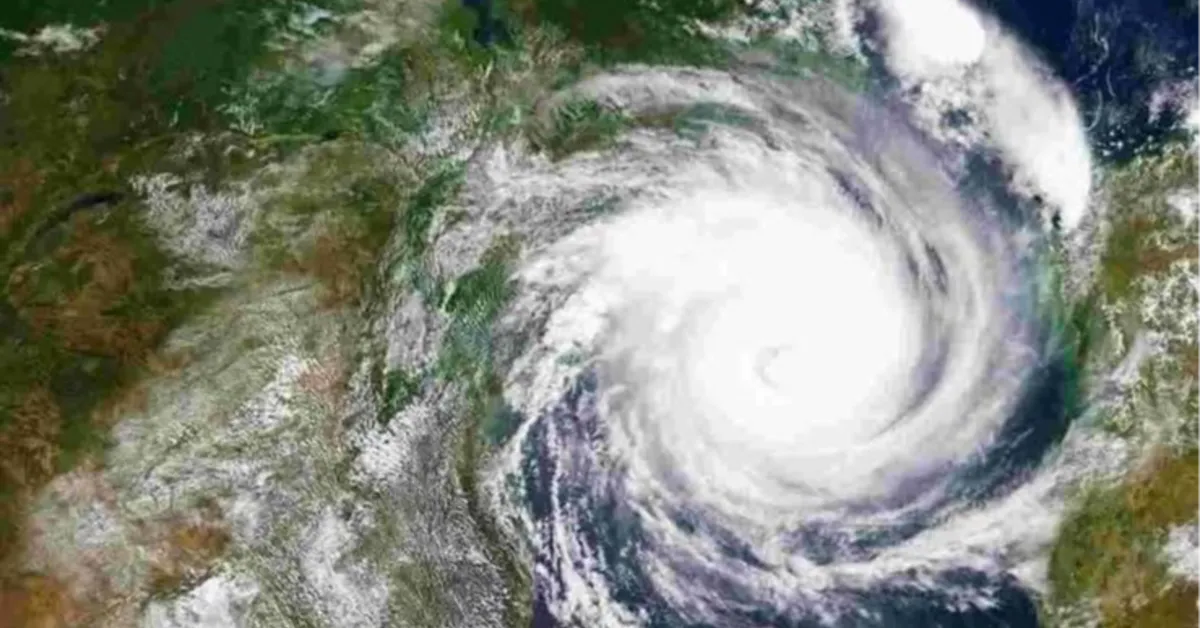 🌧️ బంగాళాఖాతంలో అల్పపీడనం – ఏపీలో భారీ వర్షాలు 🌧️