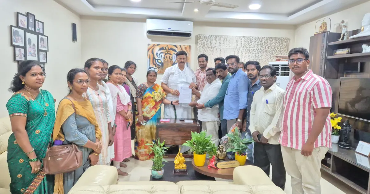 🔥RRRను కలిసిన గ్రామ/వార్డు సచివాలయ ఉద్యోగుల JAC