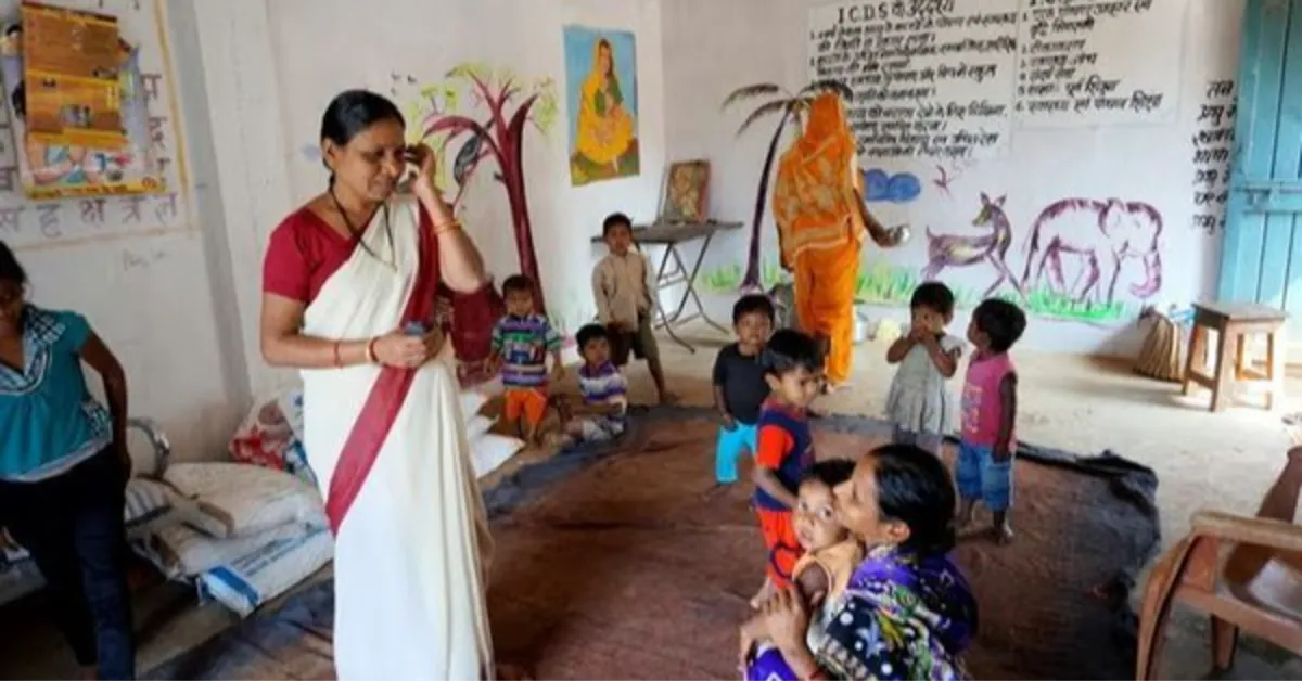 ఆంగన్‌వాడీ వర్కర్లు–హెల్పర్లను పెన్షన్లు మరియు సంబంధం లేని పనులకు వినియోగించవద్దు : మహిళా శిశు సంక్షేమ శాఖ ఆదేశాలు